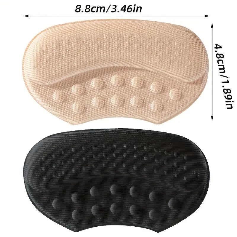Självhäftande hälkuddar – visar produktens mått i svart och beige.