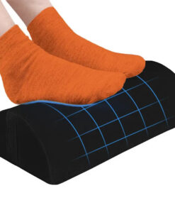 Ergonomisk fotstödskudde i minnesskum som avlastar fötter vid stillasittande.