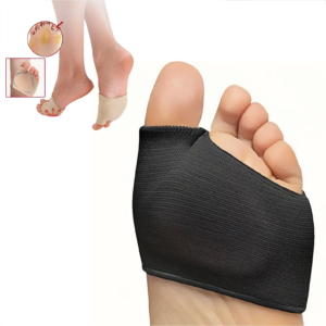 Svart tryckavlastande fotdyna på fot